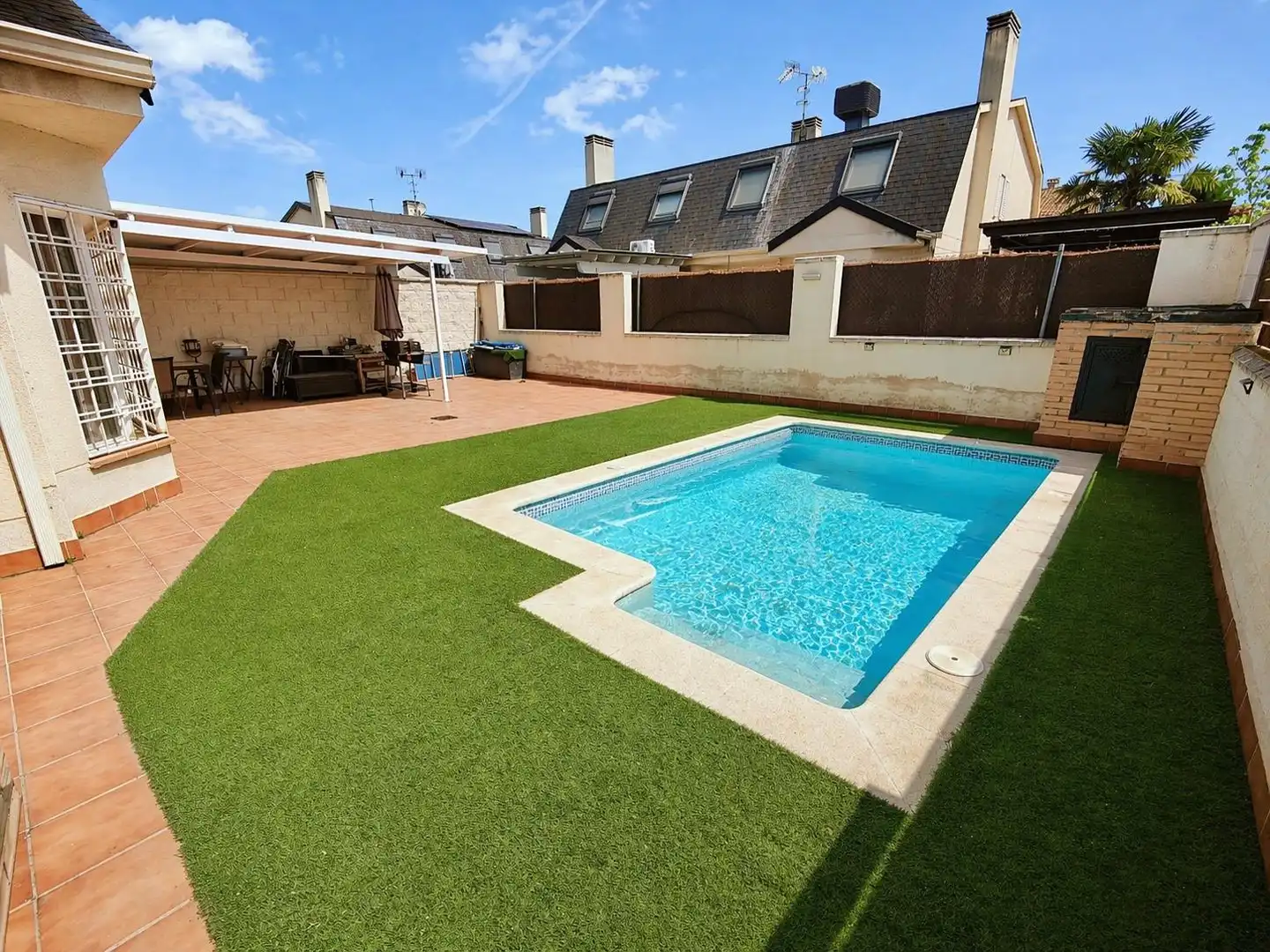 Swimming pool of Detached homes for sale in Aranjuez  with Heating and Swimming Pool