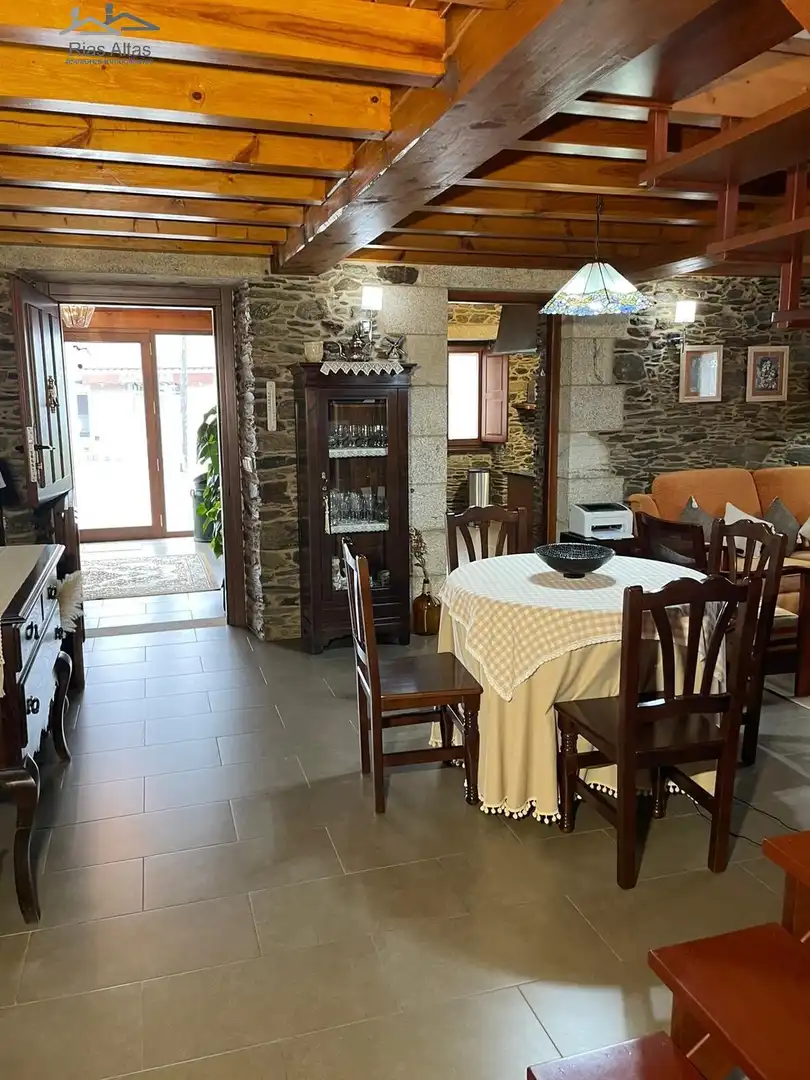 Comedor de Casa o chalet en venta en Ordes con Jardín privado y Trastero