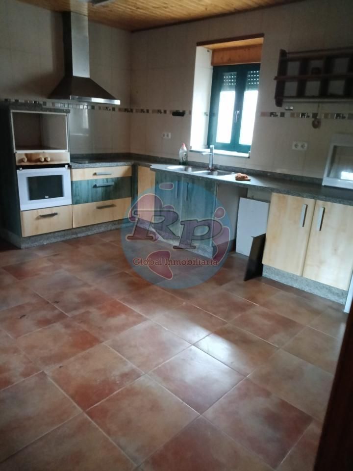 Kitchen of House or chalet for sale in Villamejil  with Heating, Private garden and Parquet flooring