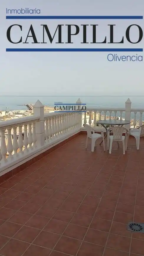 Penthouse with lift for sale in Adra