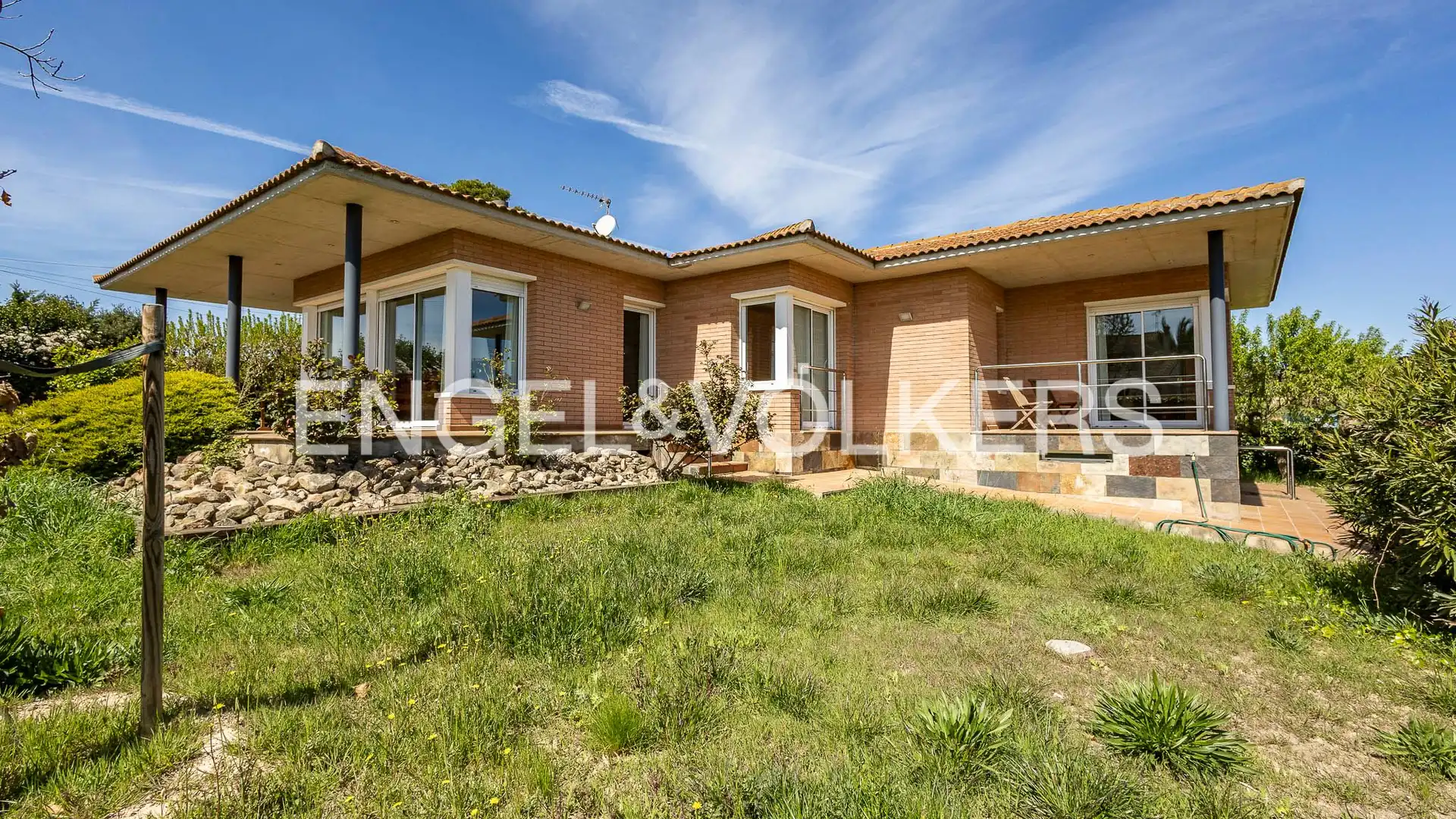 Vista exterior de Casa o chalet en venta en Òdena con Aire acondicionado, Calefacción y Jardín privado