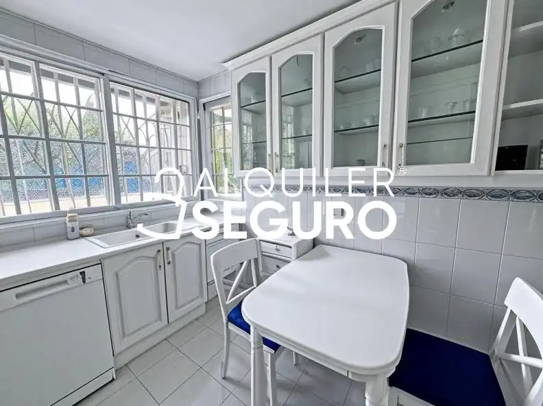 Kitchen of Houses for rent in Madrid  with Heating, Terrace and Storage room