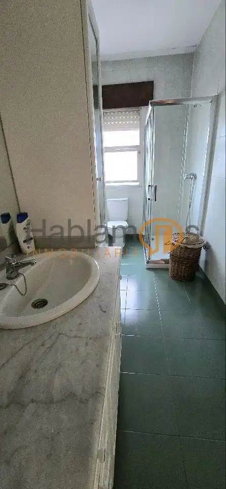 Baño de Casa o chalet en venta en Vilagarcía de Arousa con Calefacción, Jardín privado y Terraza