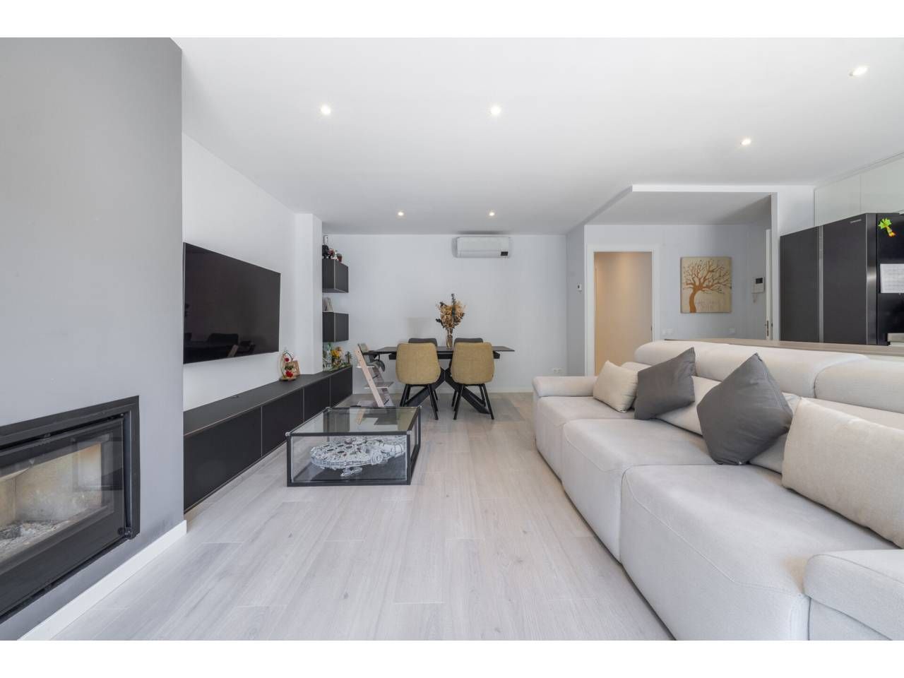 Living room of Flat for sale in Terrassa  with Air Conditioner, Heating and Private garden