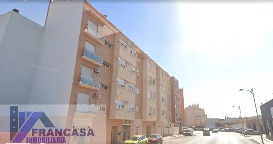 Vista exterior de Piso en venta en Roquetas de Mar