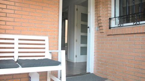 Foto 2 de Casa adosada en venta en Calle Los Colonia, San Julián - Barriada de Cortes, Burgos