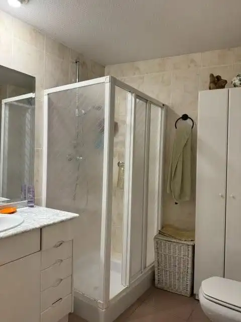 Bany de Pis en venda en Murcia amb Parquet