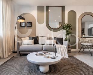 Living room of Apartment to rent in  Madrid Capital  with Air Conditioner, Furnished and Oven