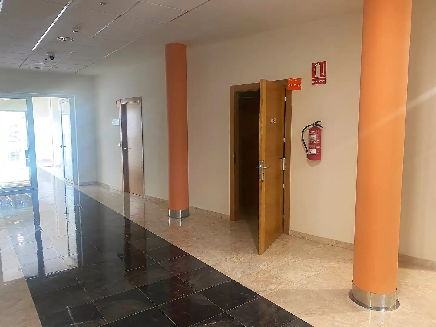 Business premises for sale in C/ Castillo De Monteagudo, imagen 4