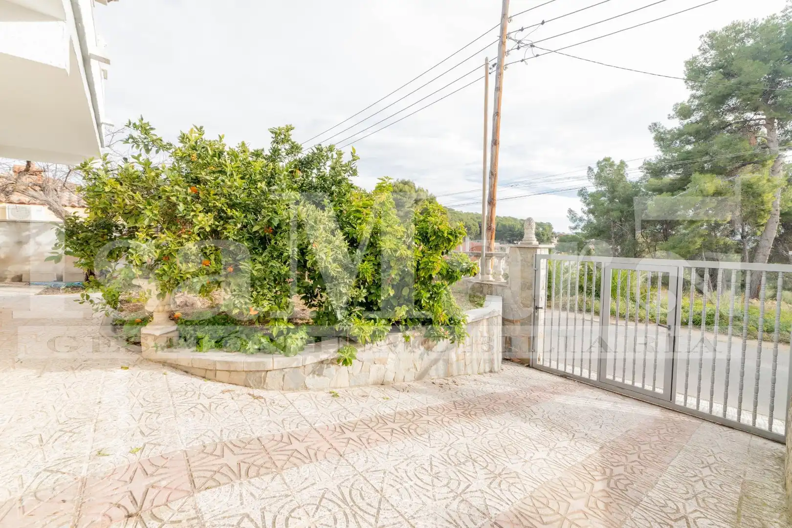 Vista exterior de Casa o xalet en venda en Bellvei amb Jardí privat, Terrassa i Piscina