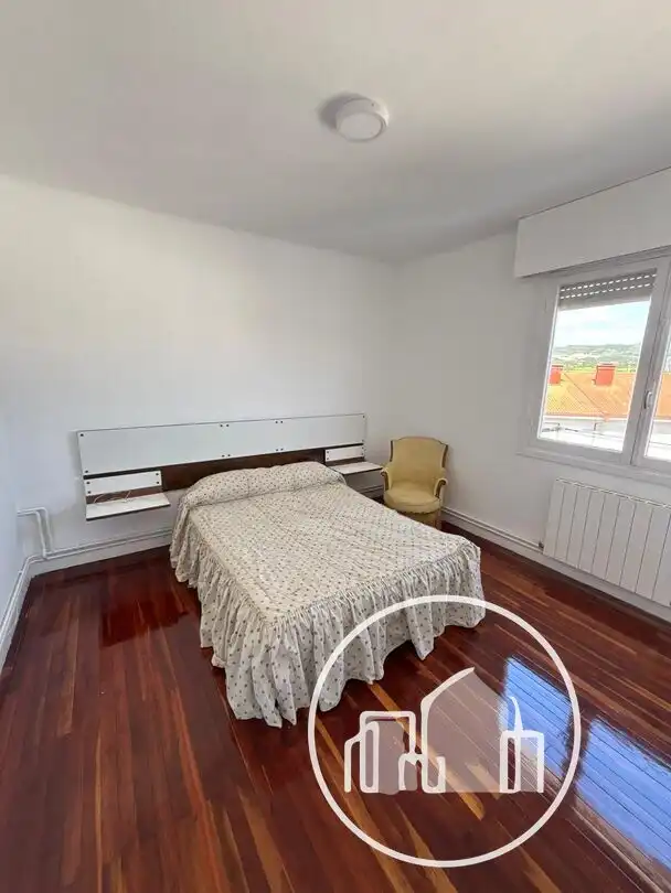 Habitación de Piso en venta en Medina de Pomar con Calefacción