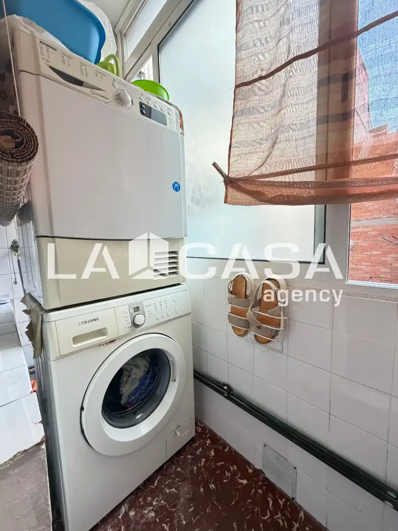 Piso en venta en Carrer de Guifré, imagen 6