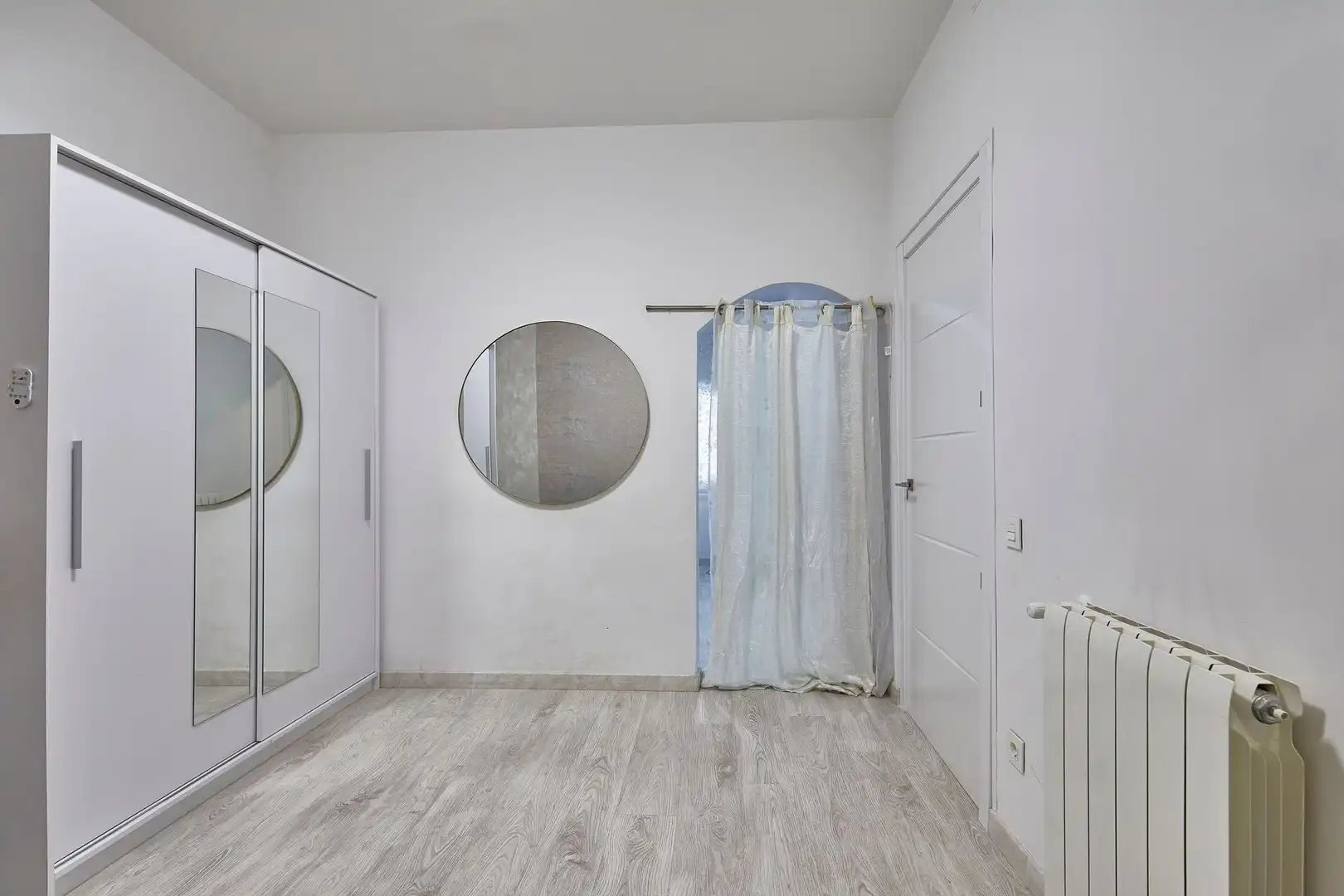 Habitación de Casa adosada en venta en Terrassa con Aire acondicionado, Calefacción y Parquet
