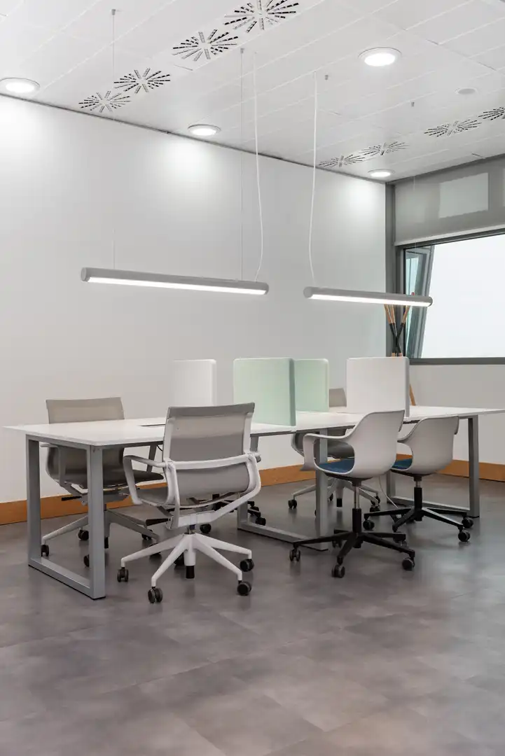 Büro zur Miete in Barcelona mit Klimaanlage, Heizung und Möbliert