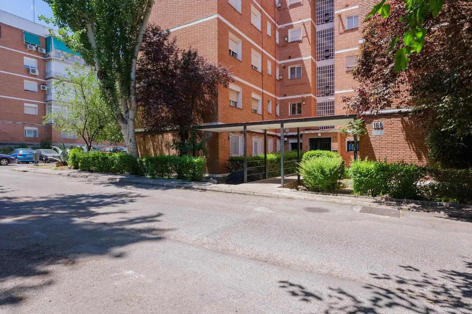 Vista exterior de Piso en venta en Madrid con Calefacción, Jardín privado y Parquet