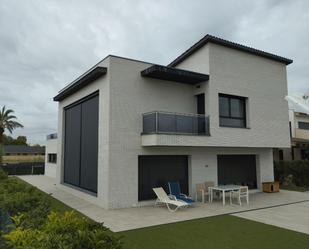 Vista exterior de Casa o xalet en venda en Reus amb Aire condicionat, Calefacció i Jardí privat