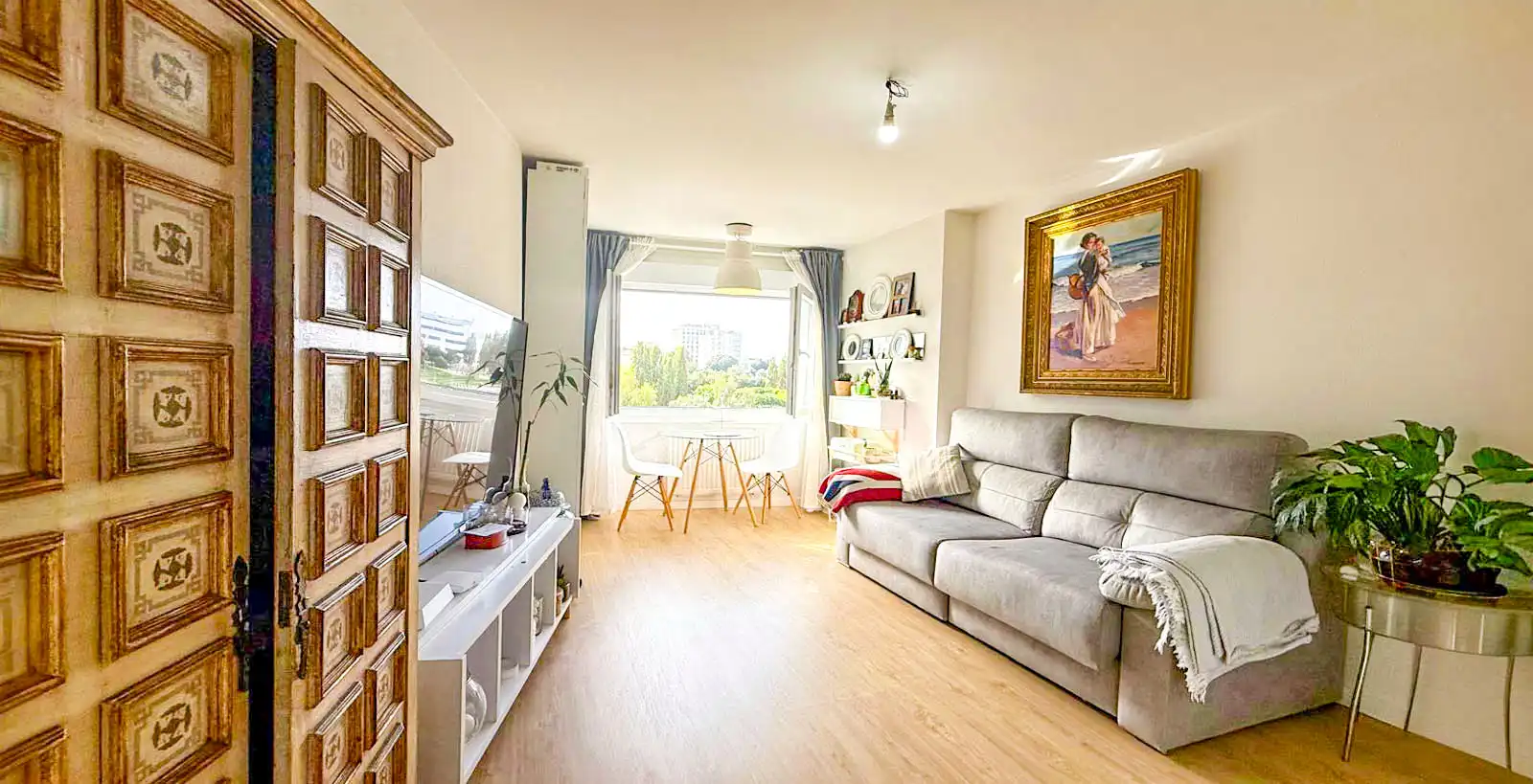 Sala de estar de Estudio en venta en Vigo  con Calefacción, Horno y Lavadora