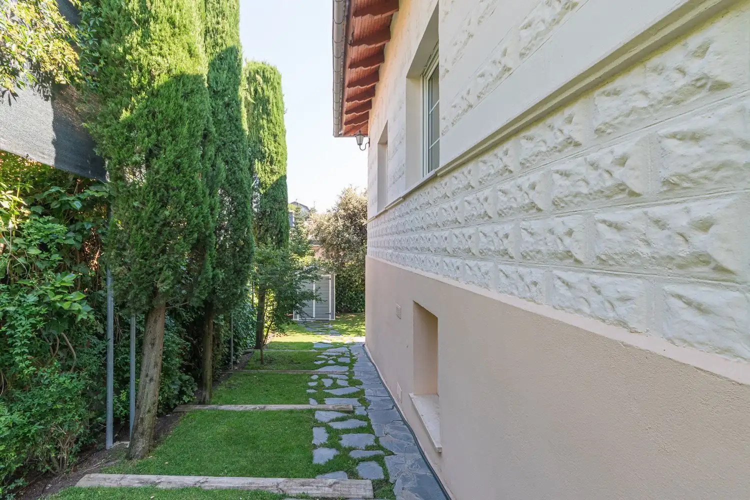 Vista exterior de Casa o xalet en venda en Madrid amb Aire condicionat, Calefacció i Traster