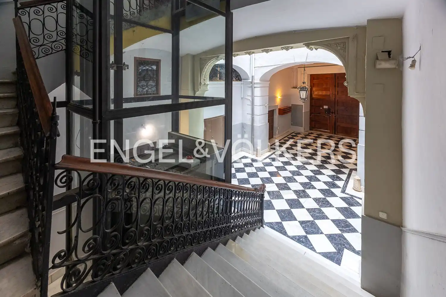 Apartamento en venta en Valencia con Calefacción y Jardín privado