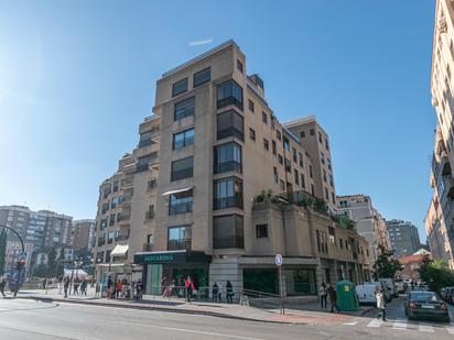 Exterior view of Flat for sale in  Granada Capital  with Terrace