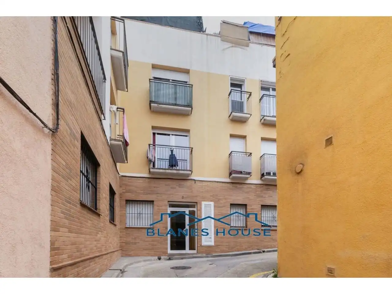 Vista exterior de Piso en venta en Blanes