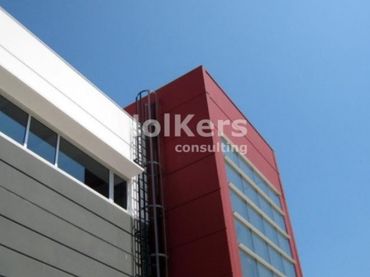 Nau industrial de lloguer a Llinars del Vallès