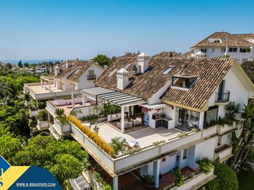 Penthouse mit Pool zum Verkauf in Milla de Oro