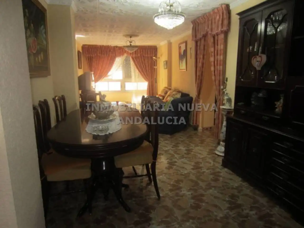 Comedor de Piso de alquiler en Almería con Terraza y Amueblado