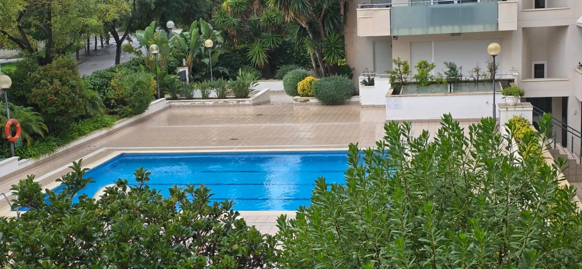 Piscina de Apartamento en venta en Sitges con Aire acondicionado, Calefacción y Jardín privado