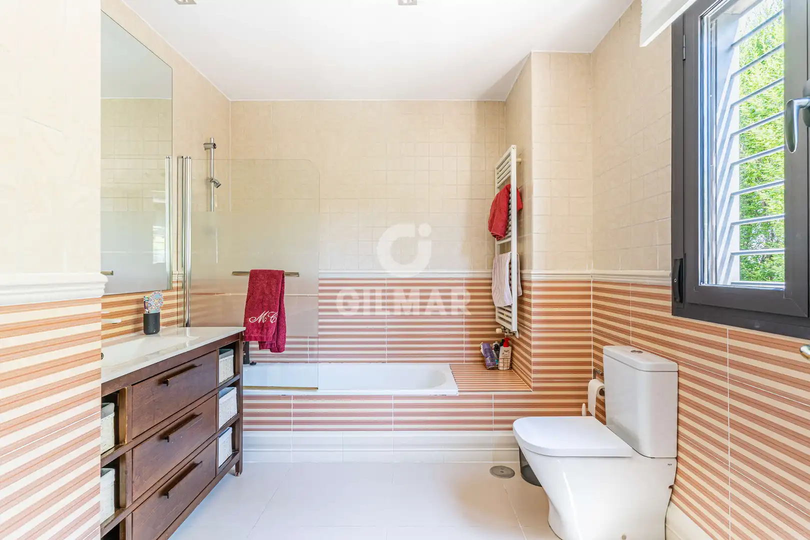 Bathroom of Detached homes for sale in Madrid  with Heating, Private garden and Swimming Pool