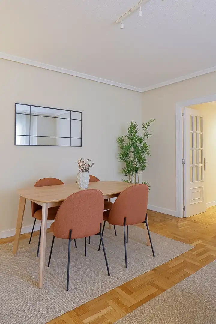 Comedor de Piso de alquiler en Gijón  con Calefacción, Terraza y Trastero