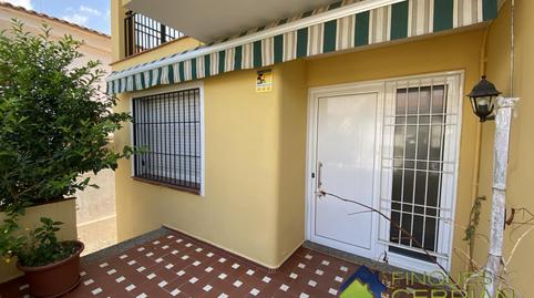 Foto 2 de Casa adosada de lloguer a Mimoses, 12, Alella, Barcelona