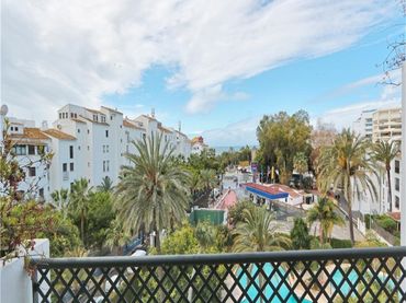 Apartament amb piscina en venda a Avenida de Julio Iglesias 58