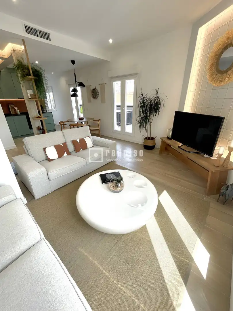 Sala de estar de Ático en venta en Madrid con Aire acondicionado, Calefacción y Terraza