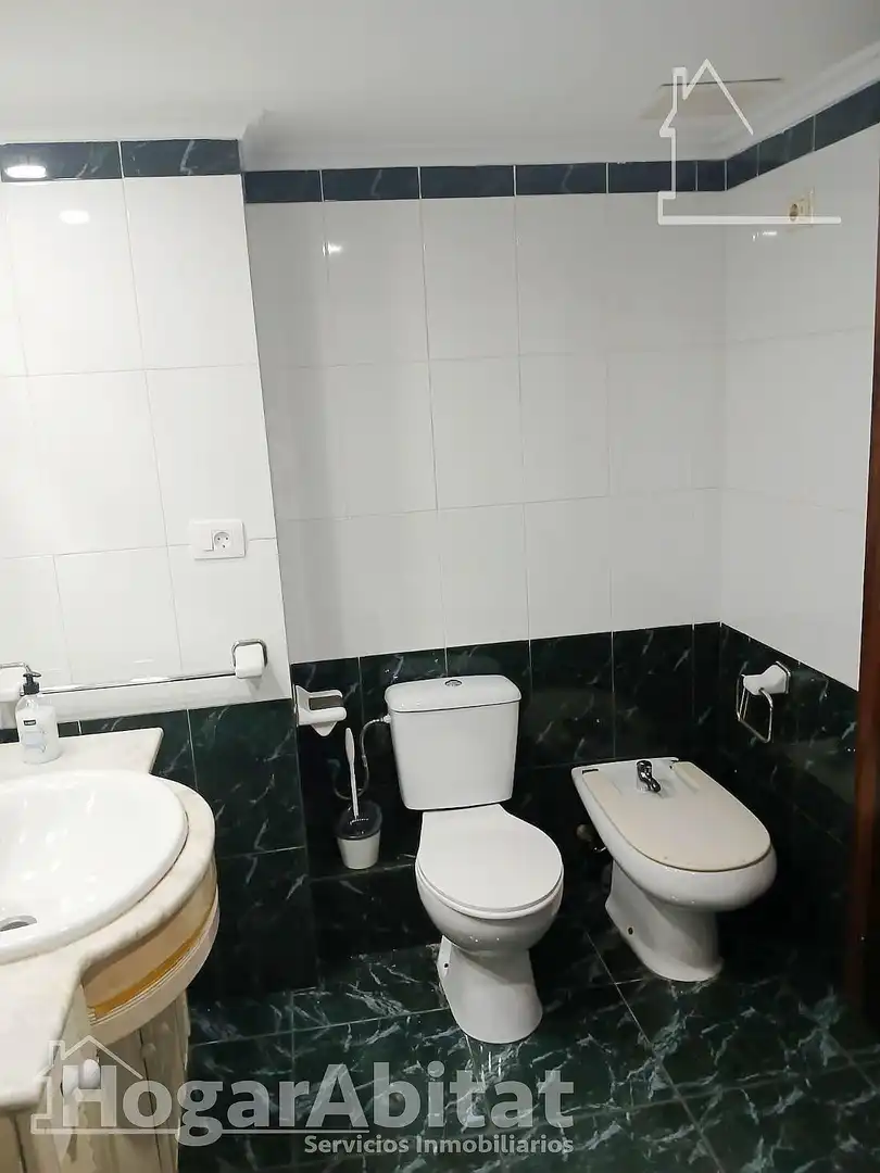 Baño de Piso en venta en Almenara con Balcón