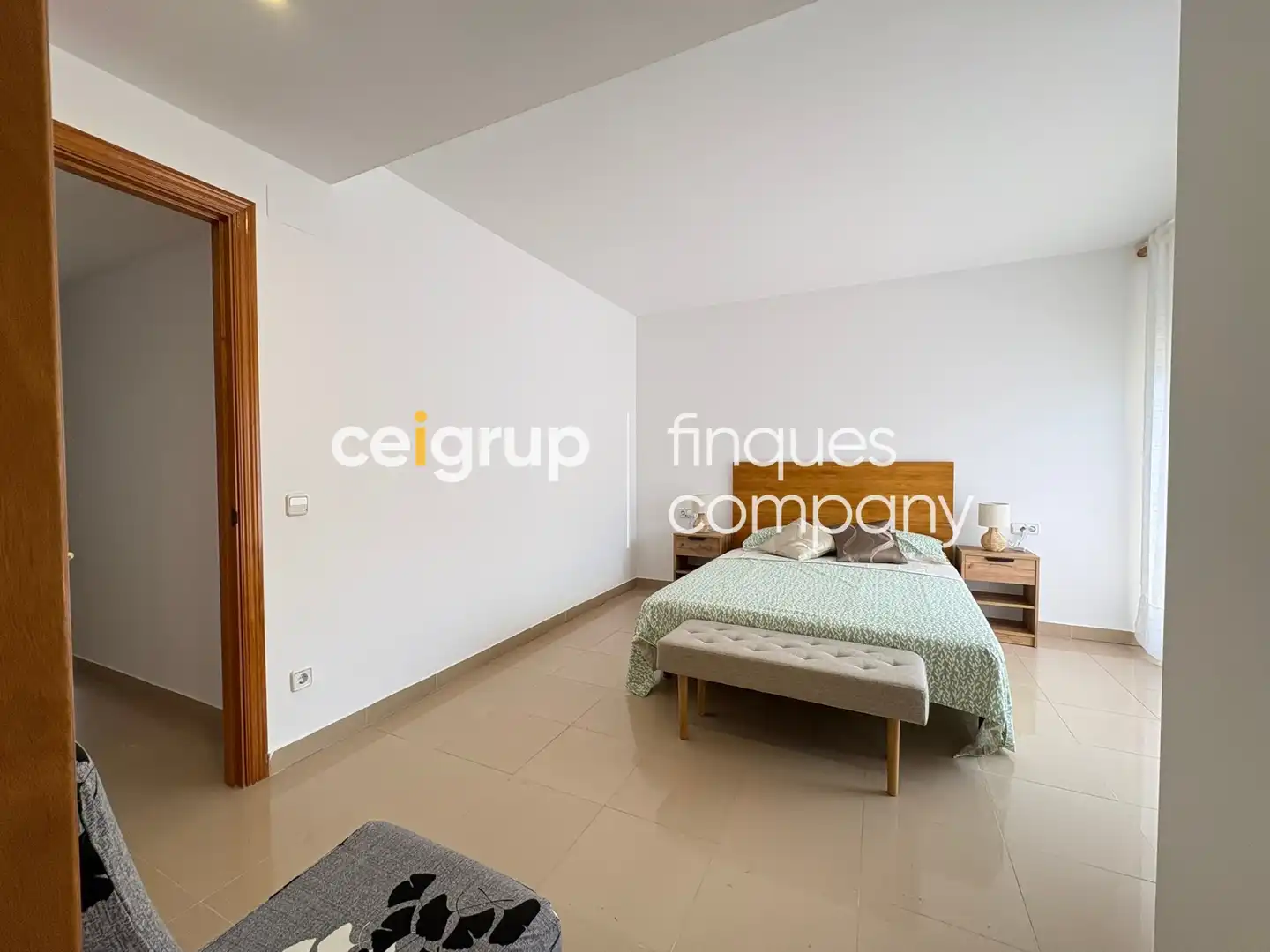 Habitación de Casa o chalet de alquiler en Girona con Calefacción, Terraza y Piscina