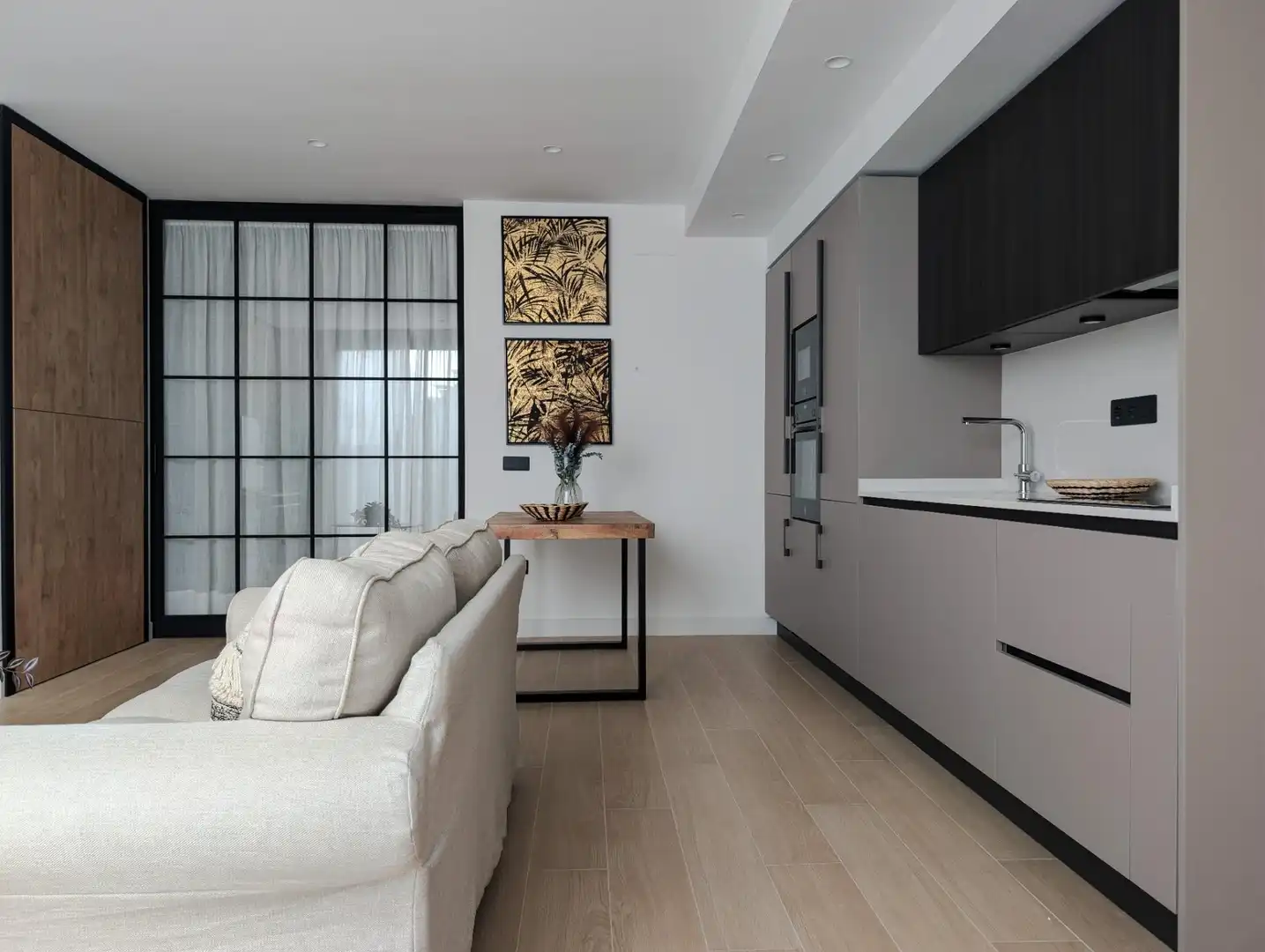 Living room of Flat for rent in Sanlúcar la Mayor  with Air Conditioner, Heating and Furnished