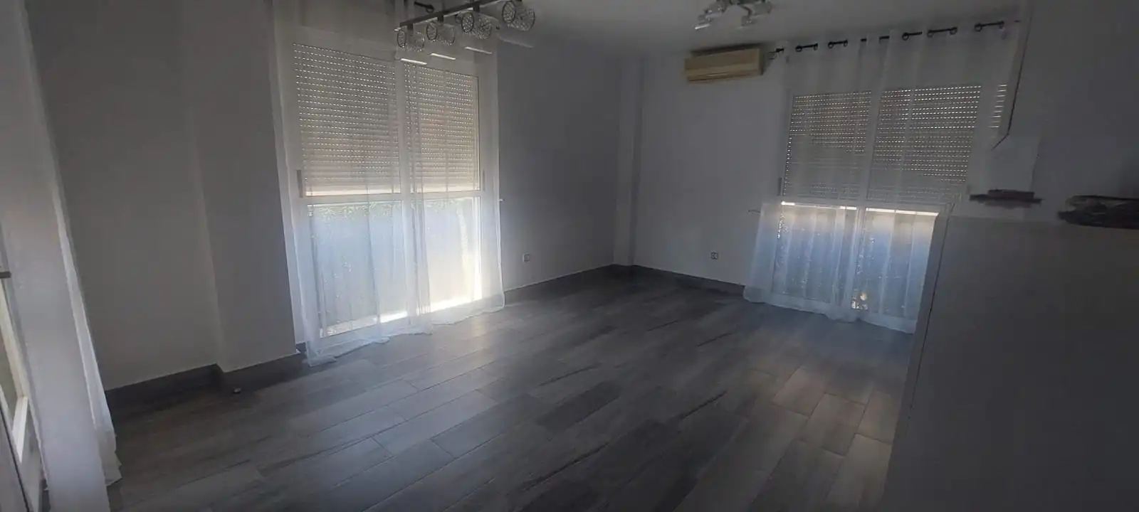 Sala d'estar de Pis en venda en Murcia amb Traster i Balcó
