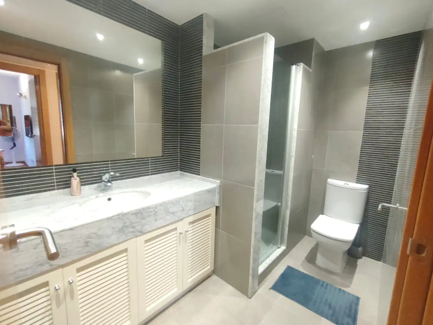 Baño de Piso en venta en Sils con Aire acondicionado, Calefacción y Parquet