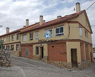 Vista exterior de Pis en venda en Pozuelo del Rey amb Piscina comunitària