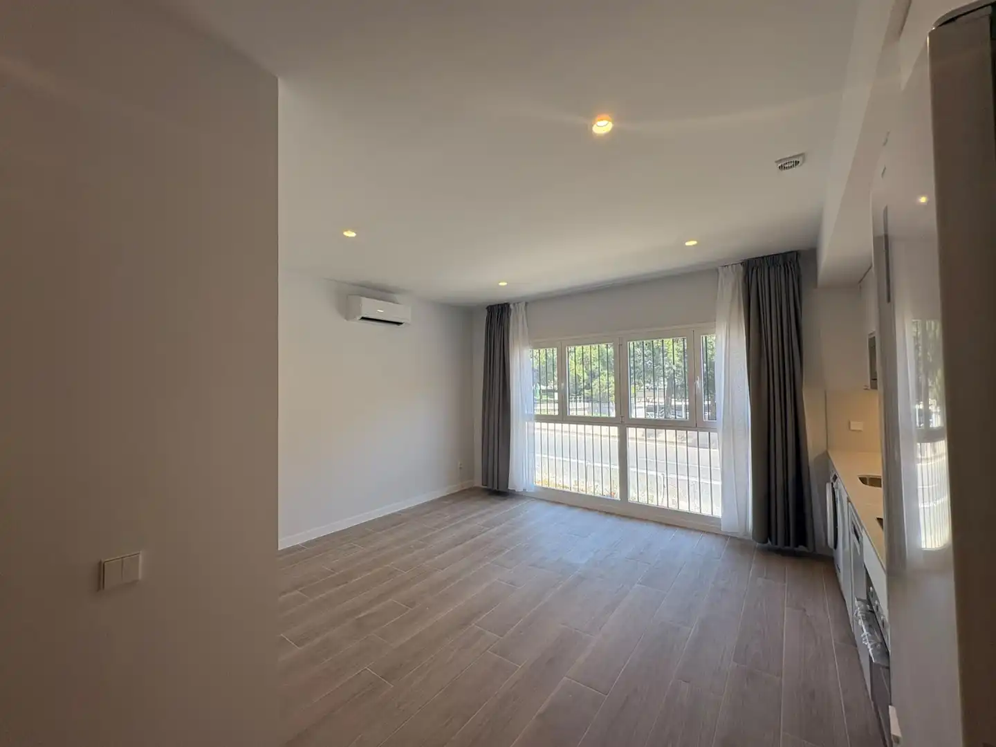 Habitación de Piso de alquiler en Madrid con Aire acondicionado, Calefacción y Balcón
