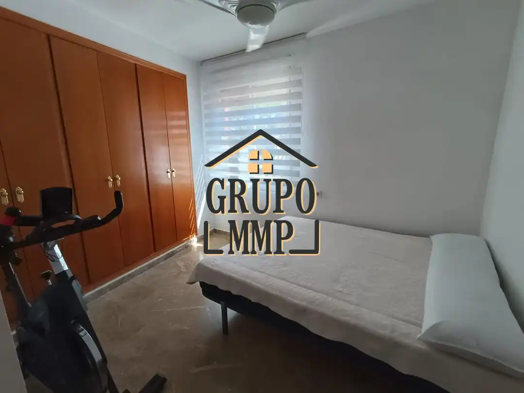 Habitación de Piso en venta en Murcia con Amueblado