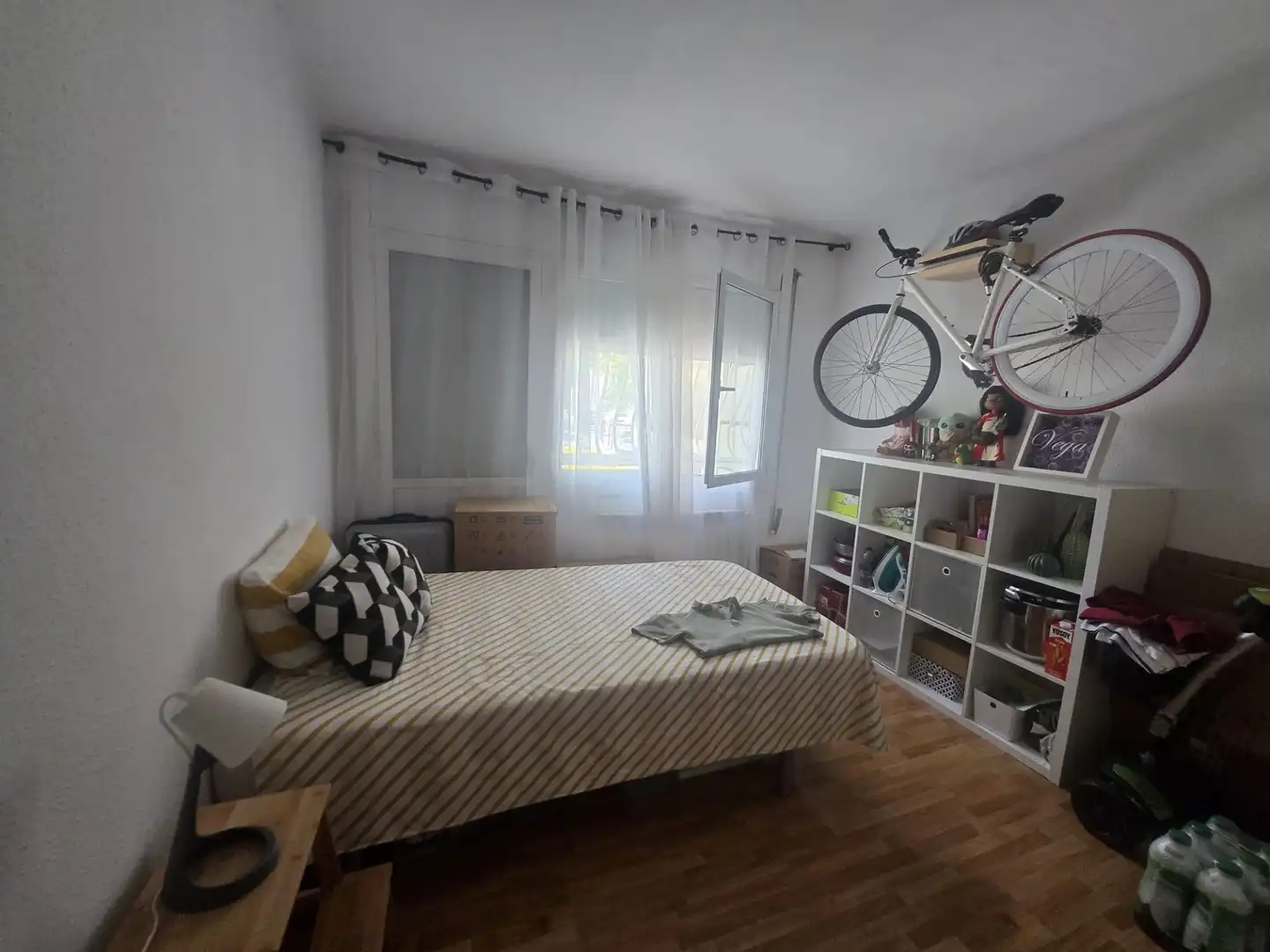 Habitación de Piso en venta en Sabadell con Calefacción