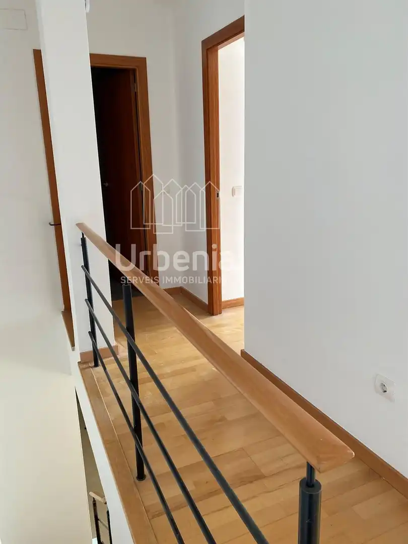 Dúplex en venta en Gelida con Aire acondicionado, Terraza y Amueblado