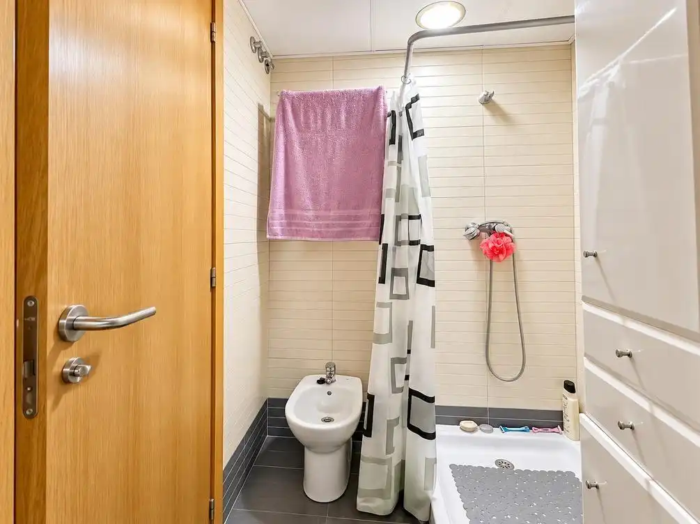 Bathroom of Flat for sale in Carlet, Valencia