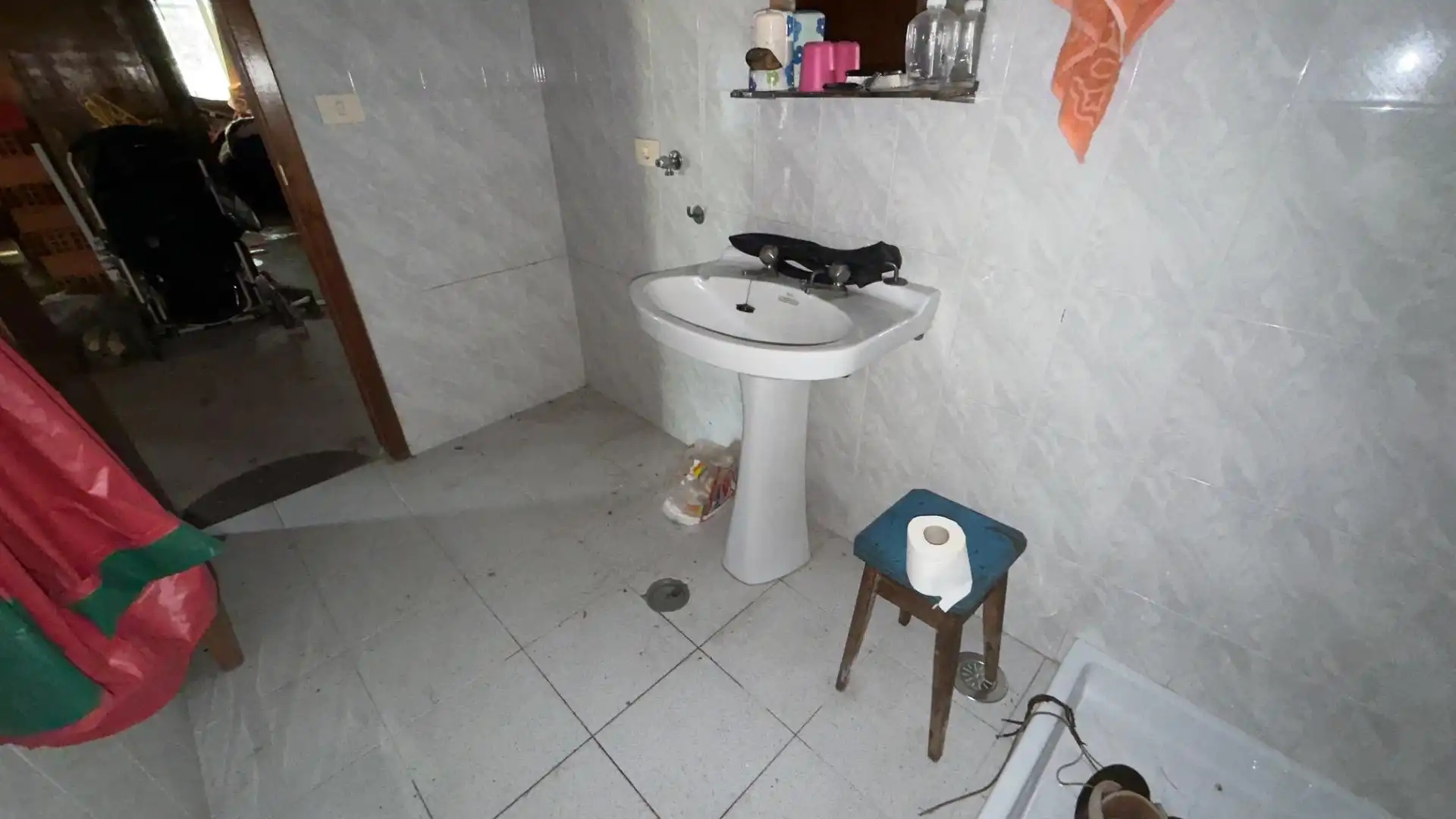 Baño de Casa o chalet en venta en Avión con Calefacción, Jardín privado y Trastero