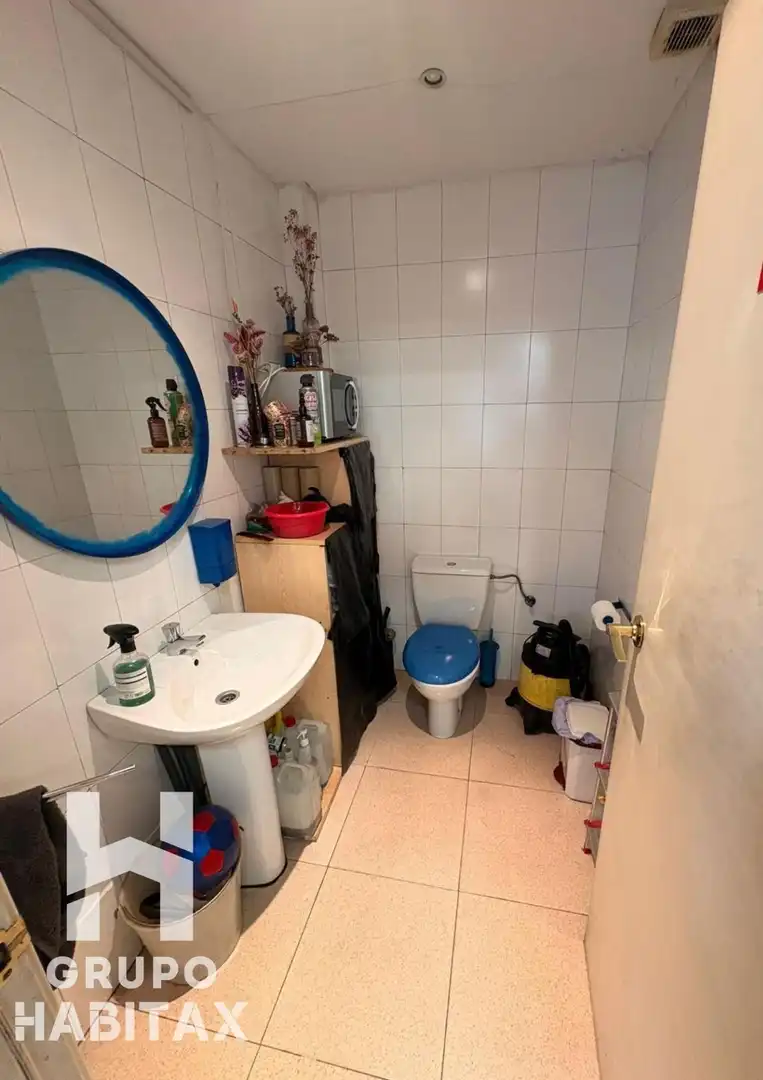 Badezimmer von Geschaftsraum zum Verkauf in Ripollet
