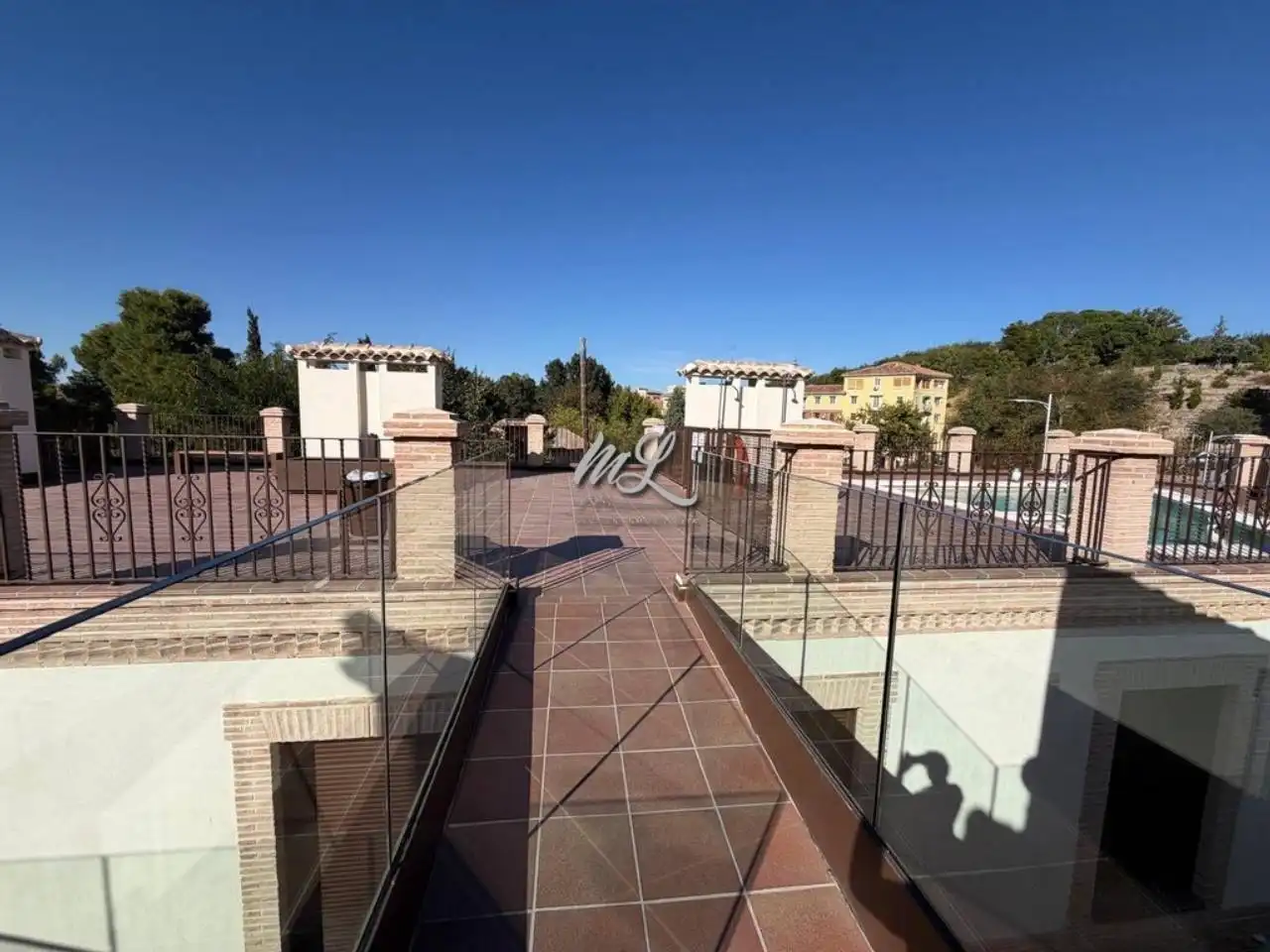 Terrassa de Dúplex en venda en Toledo amb Calefacció, Traster i Piscina comunitària