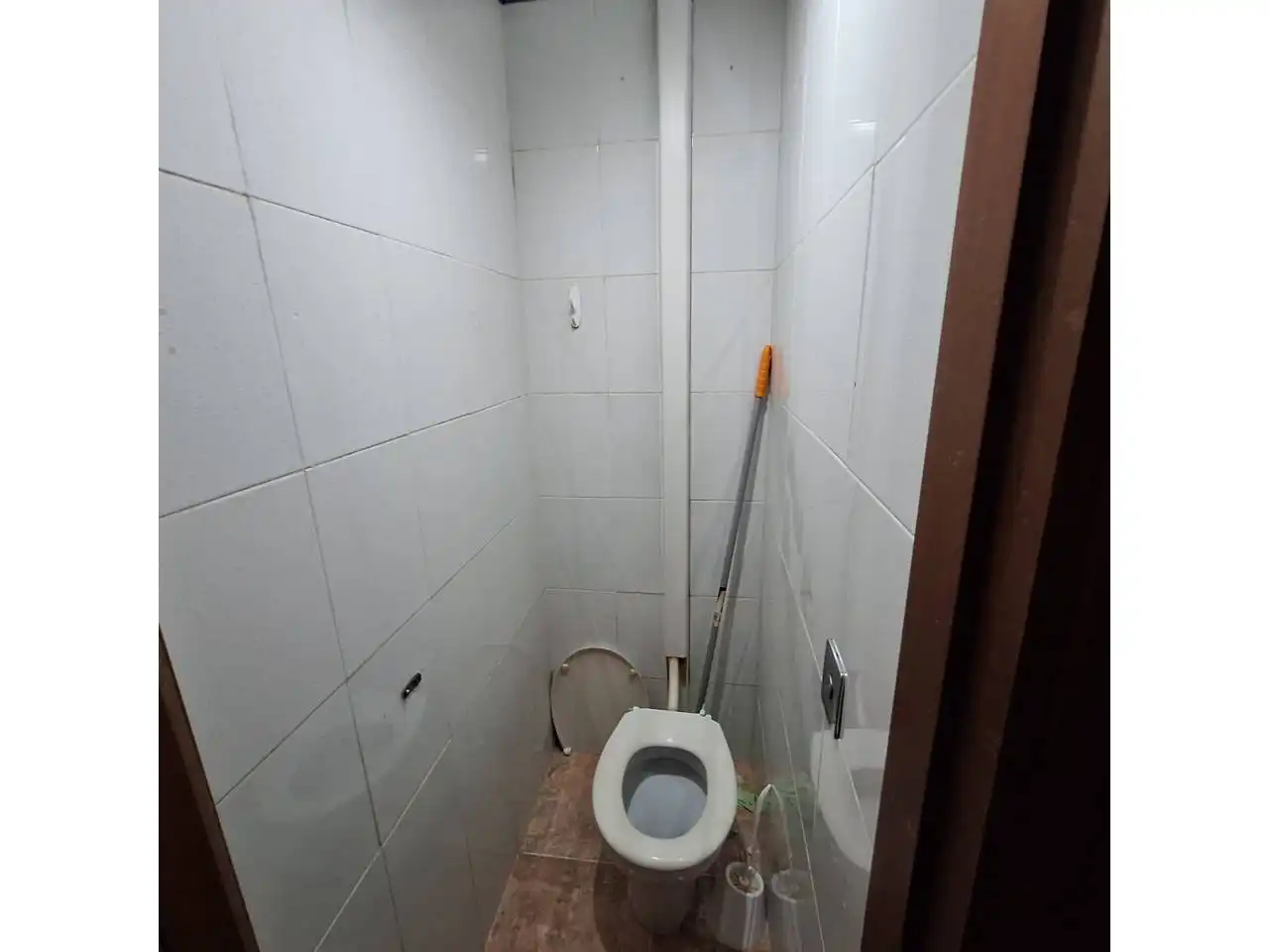 Badezimmer von Geschaftsraum zur Miete in Algirós