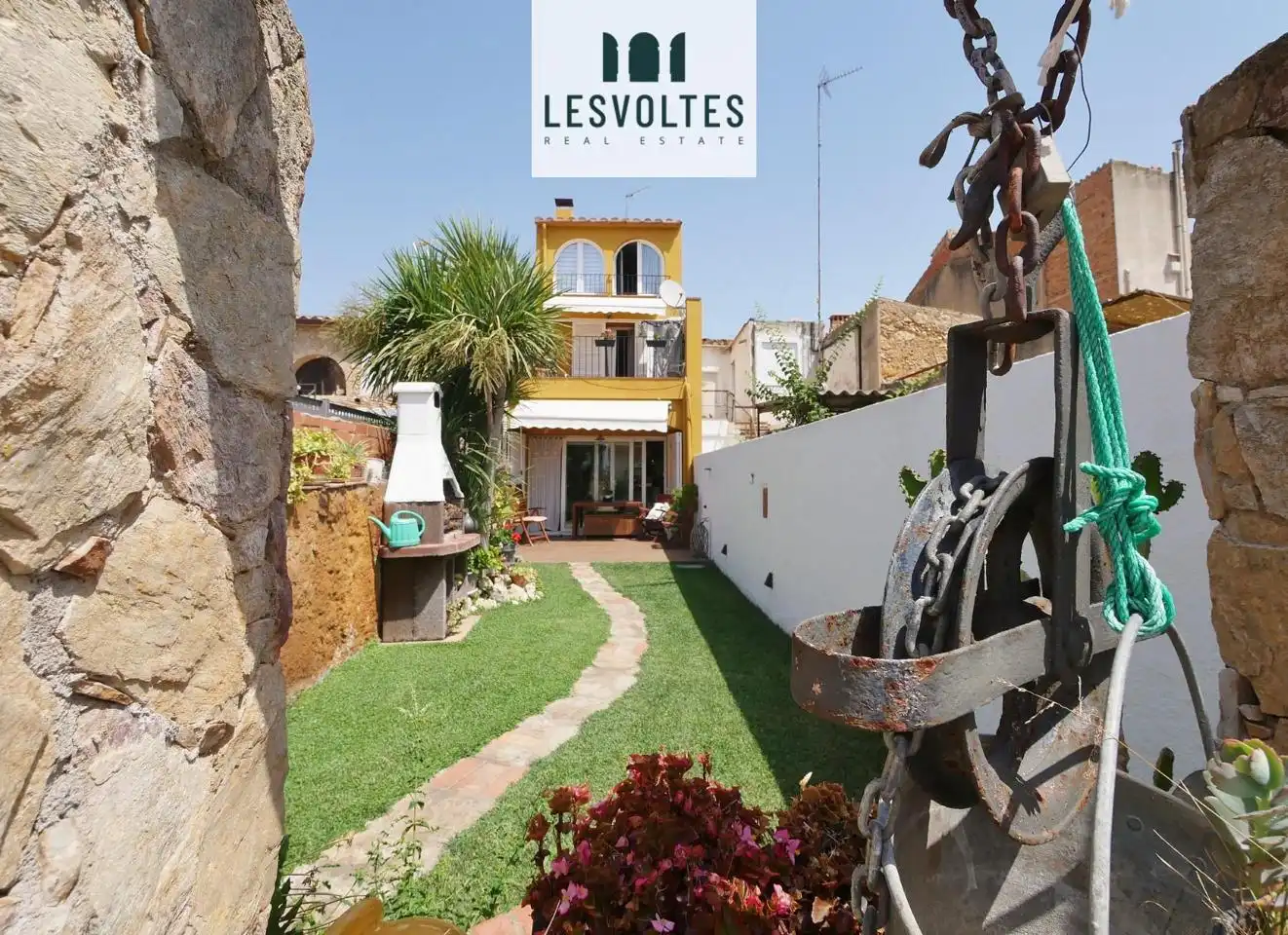 Vista exterior de Casa o xalet en venda en Palafrugell amb Aire condicionat, Calefacció i Jardí privat